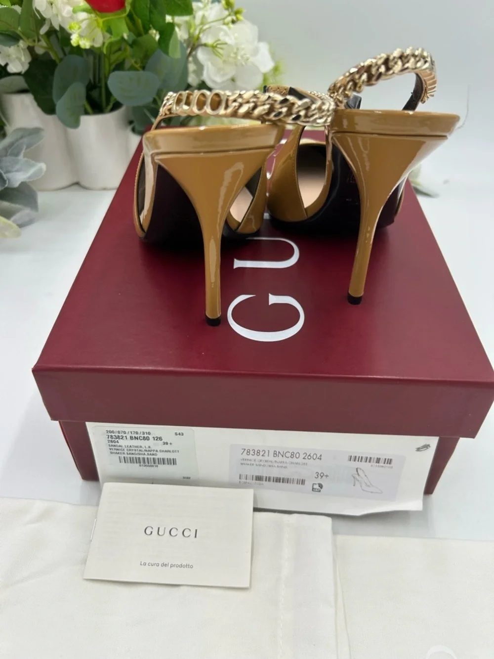 Women's Gucci Signoria chain patent sling back pumps size 39.5 made in Italy